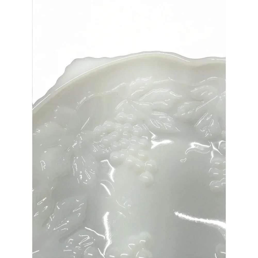 Indiana Glass Harvest Grape Milk Glass Plate 10 Inch